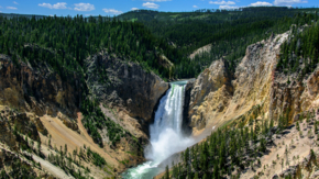 USA Wyoming Yellowstone Nationalpark Wasserfall Foto iStock Ershov Maks